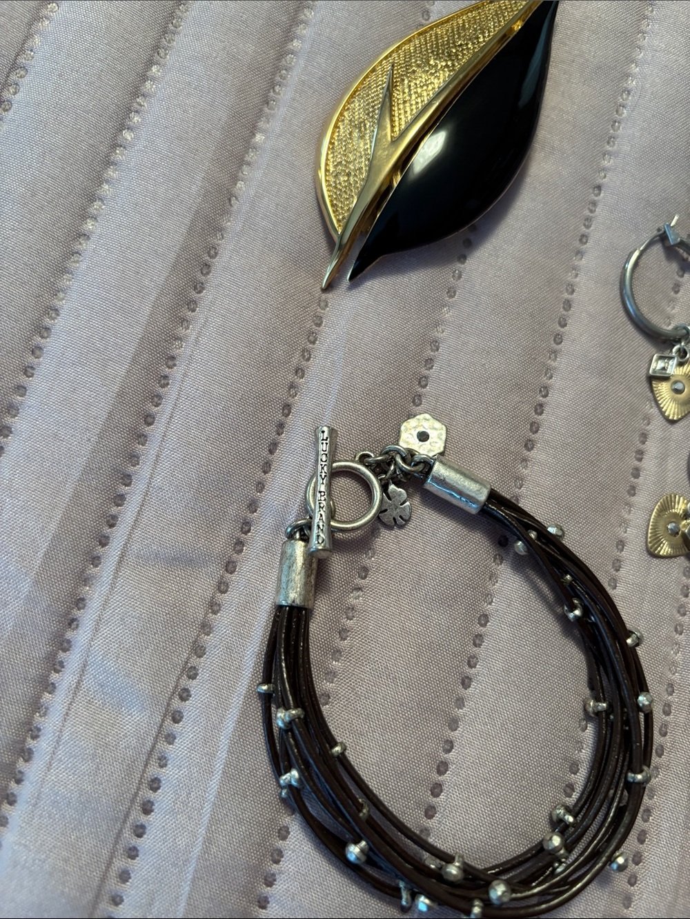 Assorted Jewelry Bundle - Picture 2 of 9